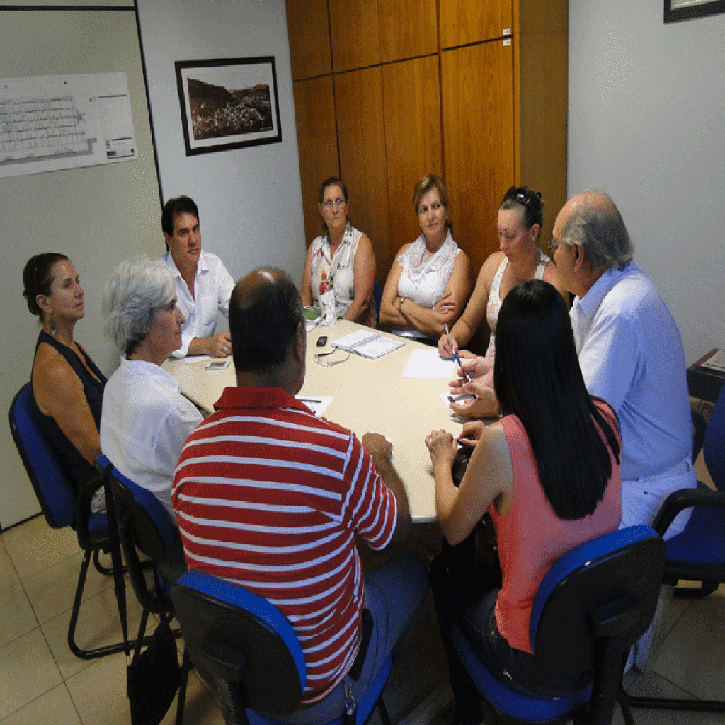Prefeitura exige atendimento a pacientes em estado grave no HUST