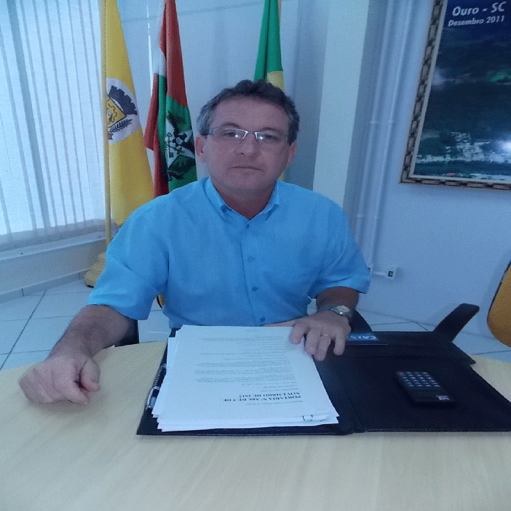Transferência de local das secretarias para melhor atender aos ourenses