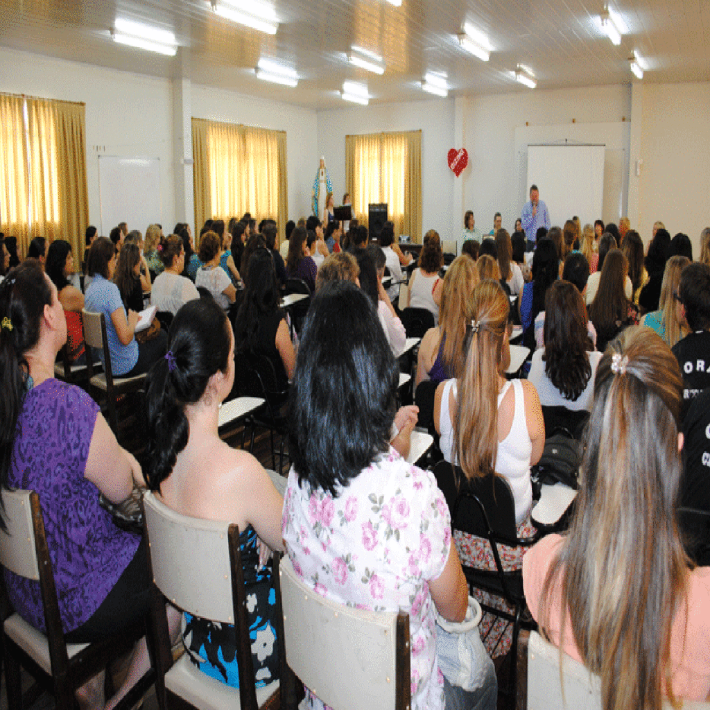 Encontro em Joaçaba discute qualificação profissional