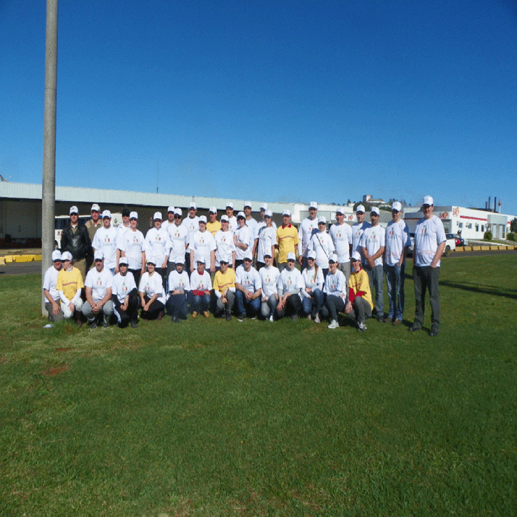 Voluntários BRF realizam atividades em prol do meio ambiente em Santa Catarina