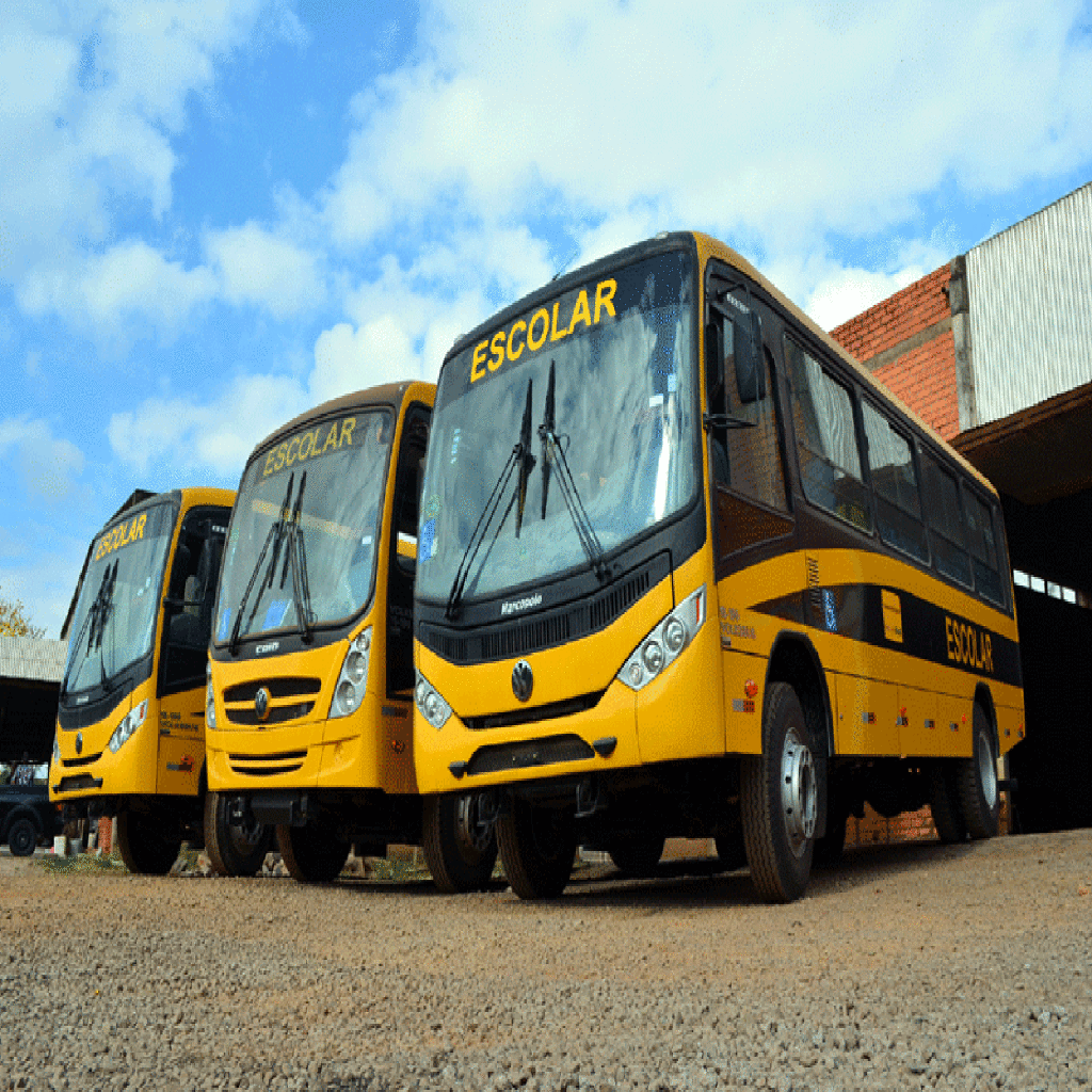 Transporte escolar de Capinzal conta com três novos ônibus
