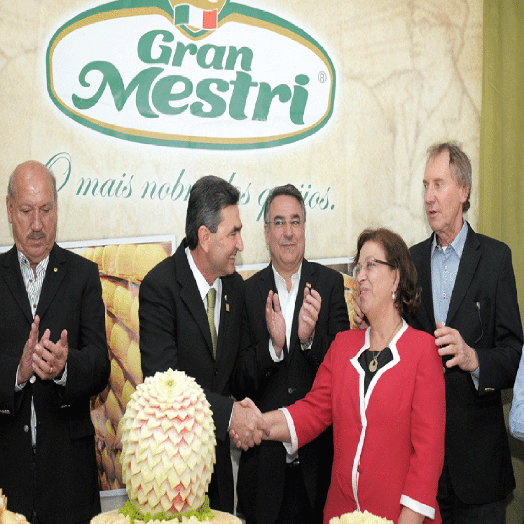 Companhia sul-coreana inaugura fábrica em Joinville