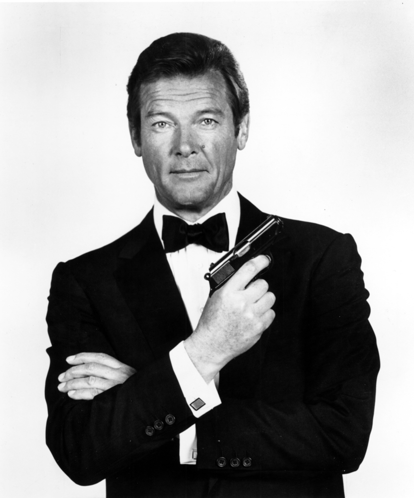 Ator britânico Roger Moore morre aos 89 anos