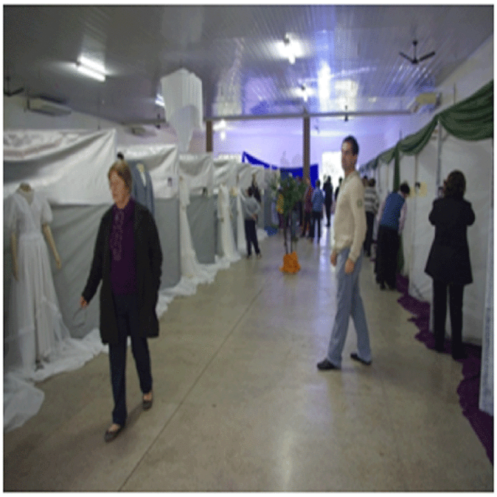 Abertura da exposição de Vestidos de Noivos marca o início das festividades do Município de Ipira