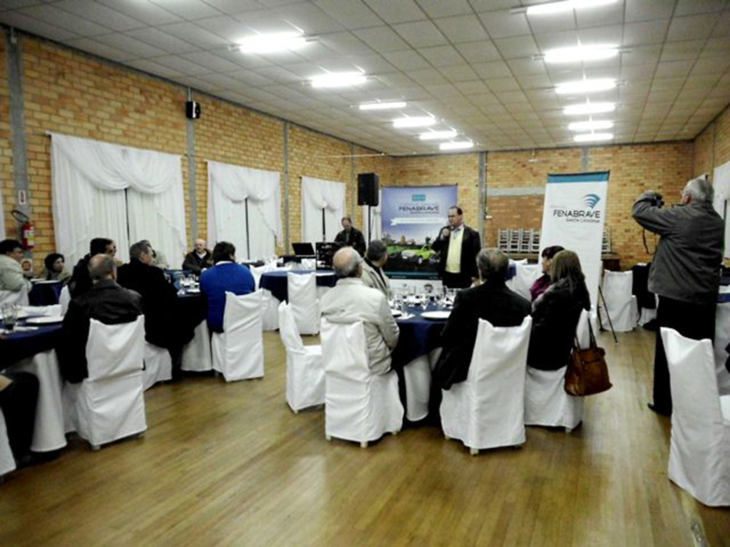 Encontro Estadual Fenabrave-SC movimenta o setor