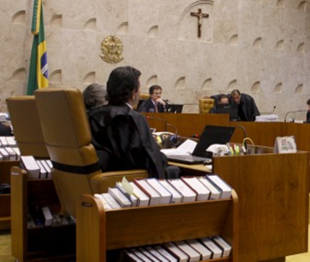 Desembargadores de todo o país têm supersalários