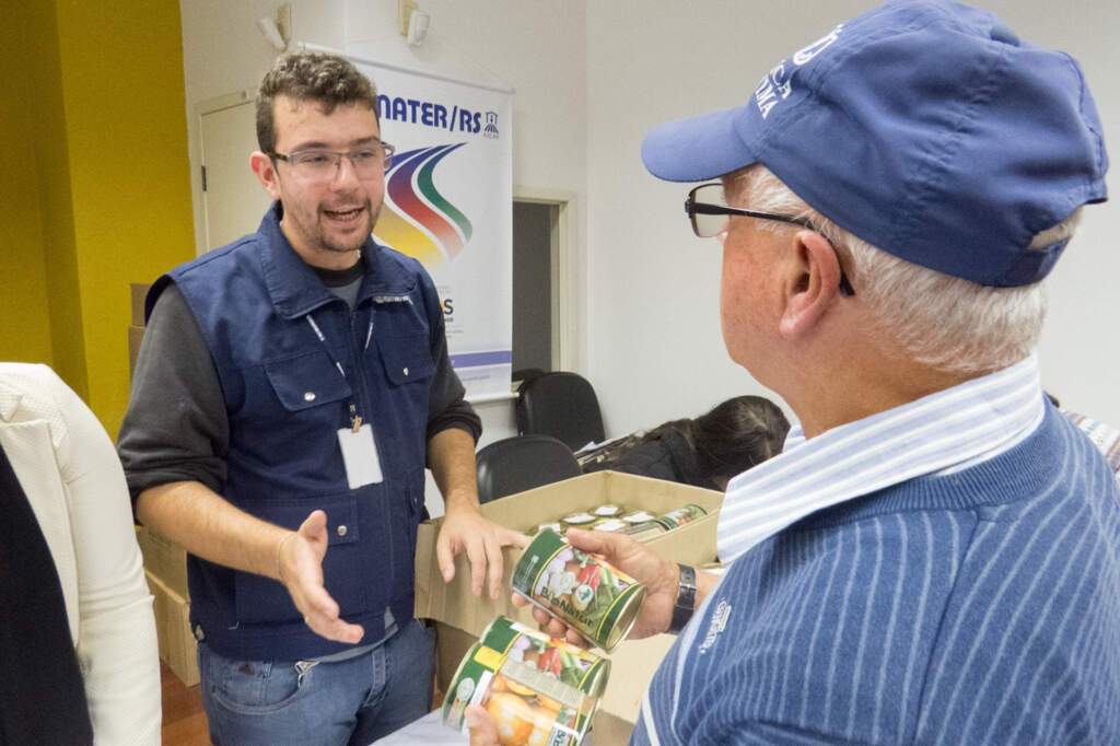 Produtores de cebola do sul do Estado recebem mais de 500 quilos de sementes orgânicas