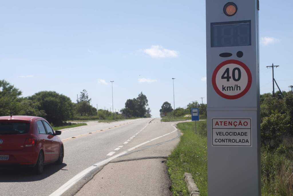 Novos controladores de velocidade serão instalados na BR-293 até maio, garante DNIT/RS