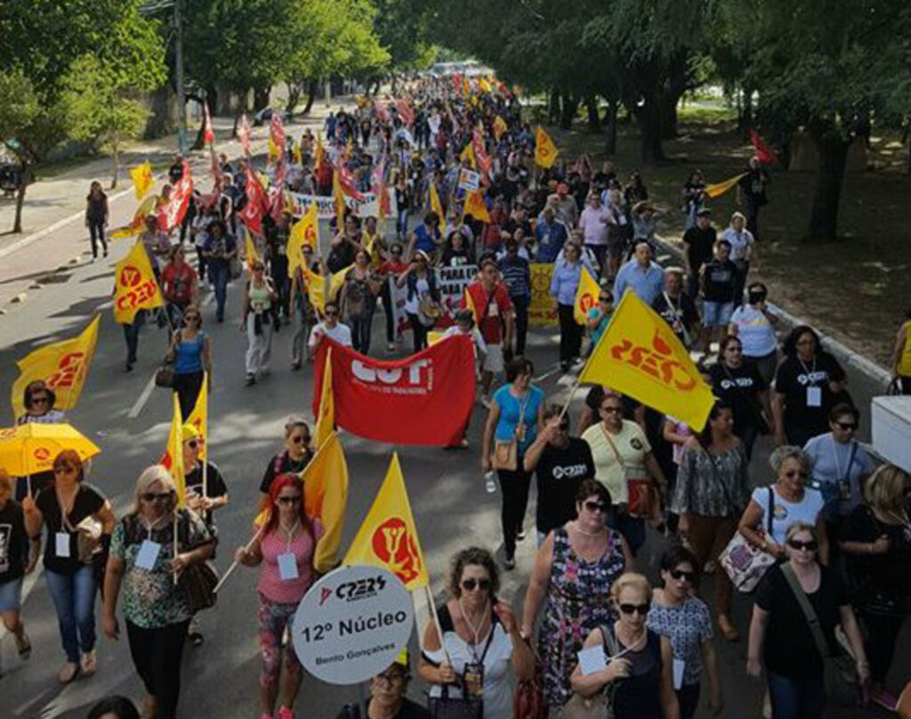 Greve da rede estadual é suspensa
