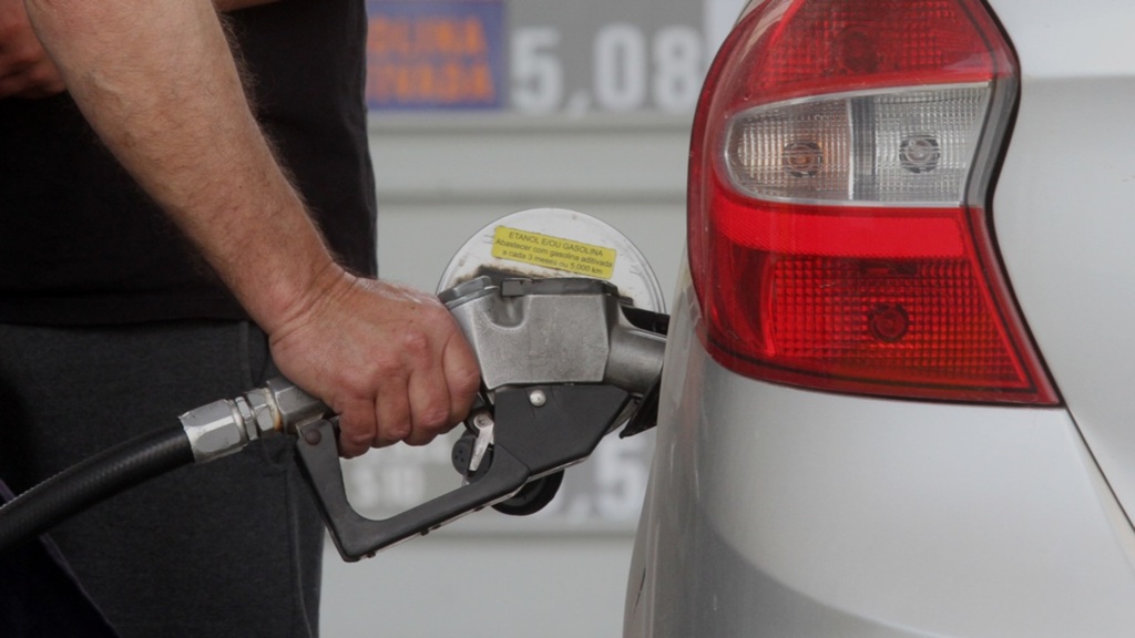 Petrobras reduz preços da gasolina e do diesel para as distribuidoras