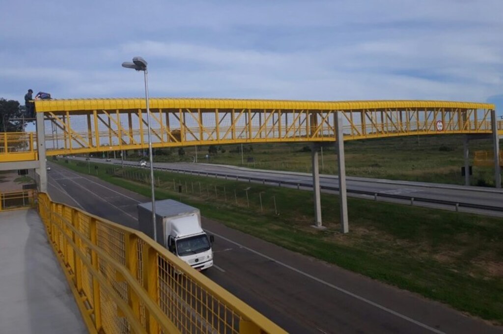 Dnit lança campanha de orientação para o uso das passarelas da BR-392