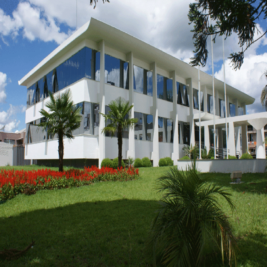 RESTAURAÇÃO DA PREFEITURA DE CAMPOS NOVOS É INAUGURADA NA QUINTA-FEIRA (15)