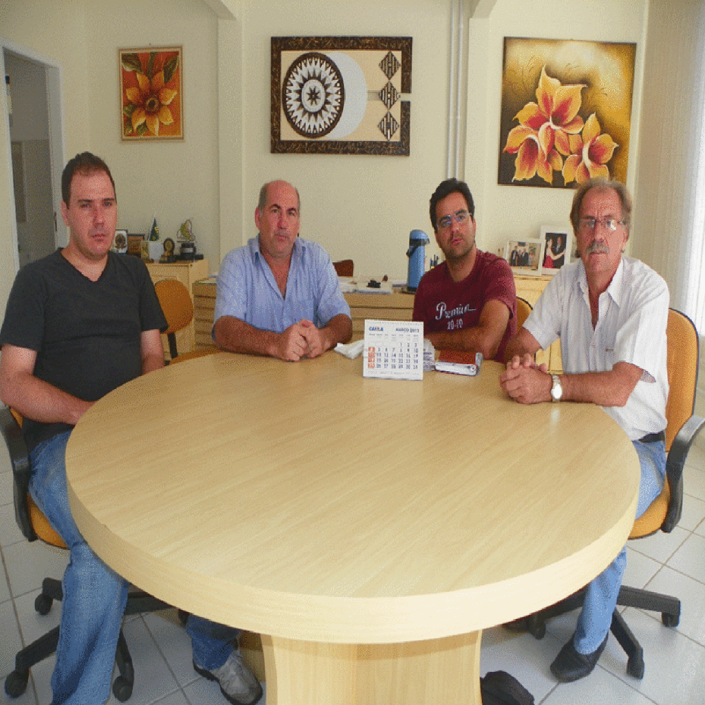 REUNIÃO ENVOLVE REPRESENTANTES DA PREFEITURA E DA CIDASC, NO MUNICÍPIO DE OURO