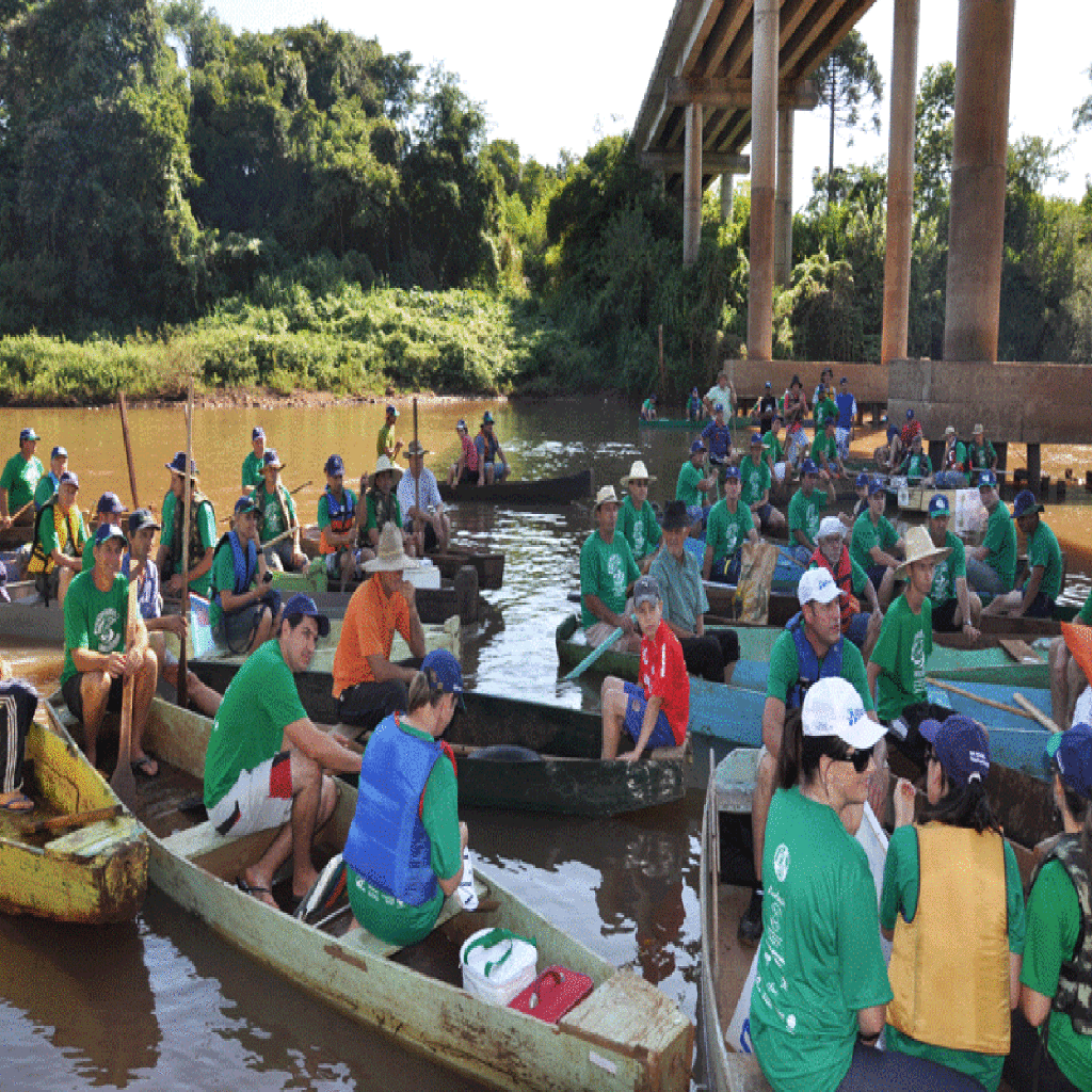 CANOAGEM ECOLÓGICA REÚNE MAIS DE 200 PESSOAS