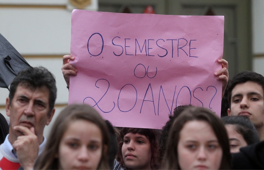 Alunos da UFPel contestam calendário acadêmico