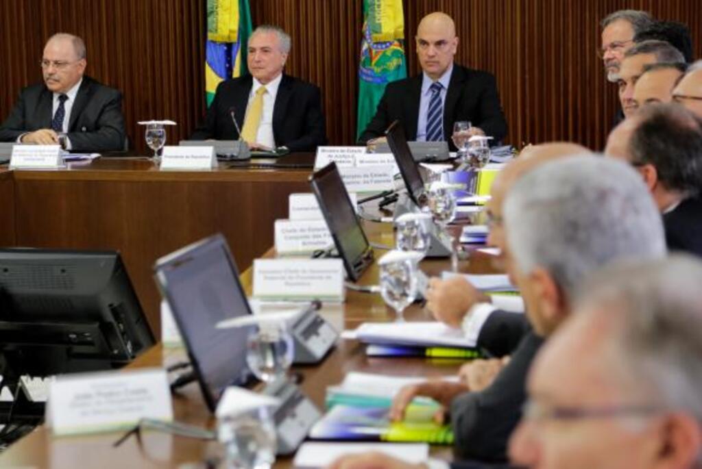 Forças Armadas atuarão em presídios
