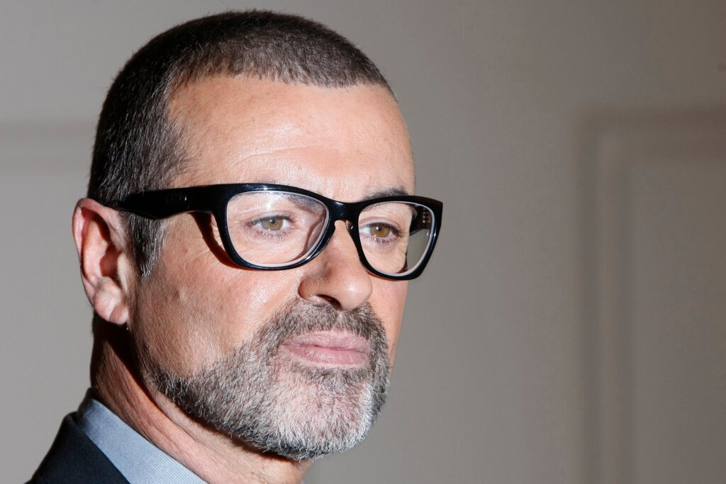 Morre no Reino Unido o cantor George Michael, aos 53 anos