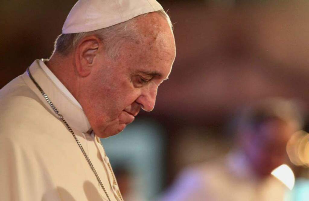 Papa concede a padres decisão de perdoar quem comete abortos