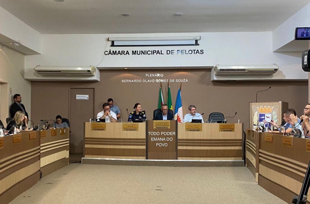 Foto: Rafaela Rosa - DP - Secretário de Segurança Pública e comandante da GM exporam situação financeira da Guarda