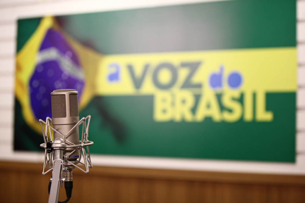 A mesma voz, mas em formato diferente