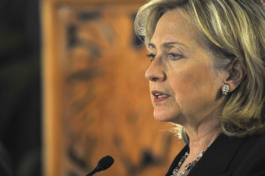 FBI reabre investigação sobre Hillary Clinton