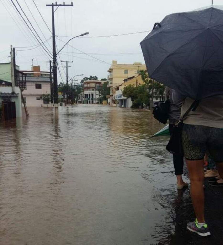 Mais de 1,3 mil residências são atingidas pela chuva no Rio Grande do Sul