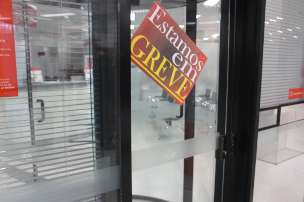 No quarto dia de greve, bancários rejeitam nova proposta da Fenaban