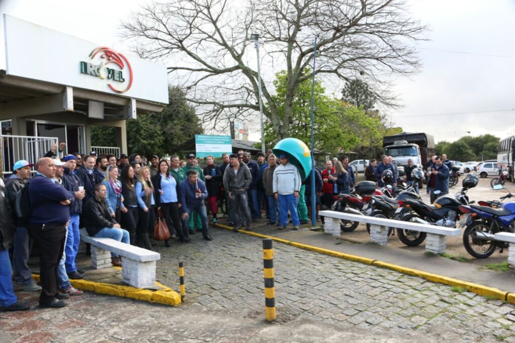 Funcionários da Irgovel paralisam atividades