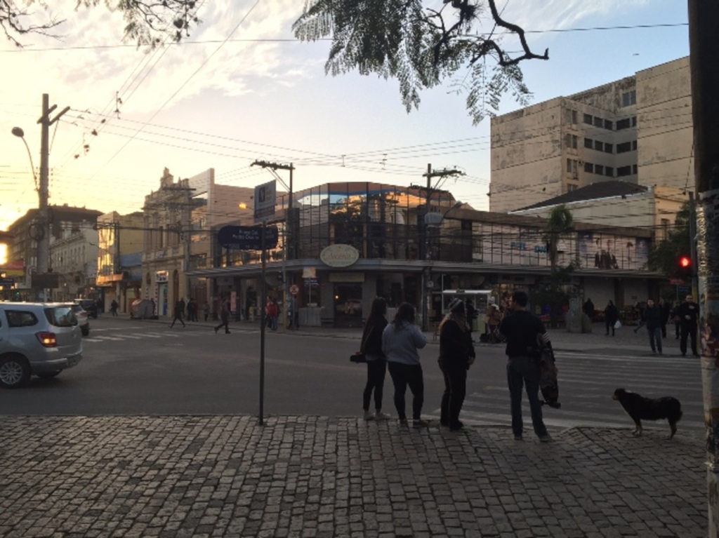 Trânsito será bloqueado na Floriano com 15 de Novembro para obras