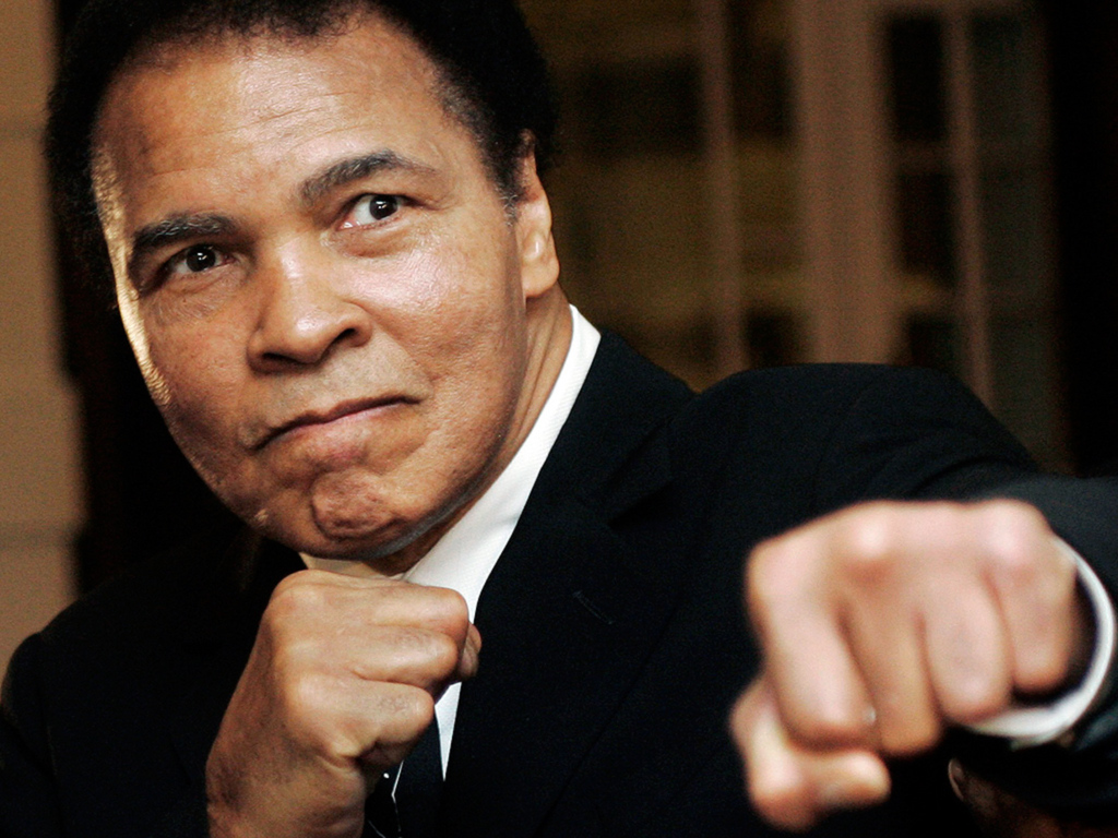 Lenda do boxe, Muhammad Ali morre aos 74 anos nos Estados Unidos