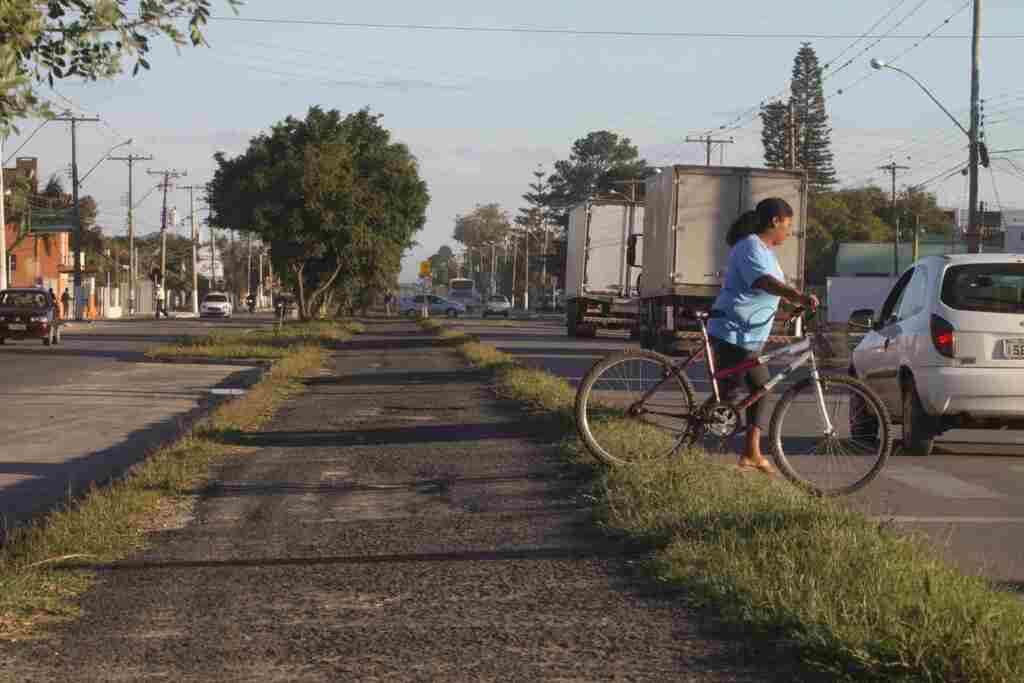 Ciclovia da avenida Fernando Osório será pavimentada