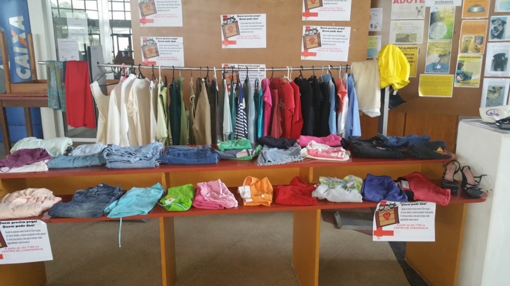 Projeto de doação de roupas já entregou cerca de mil peças