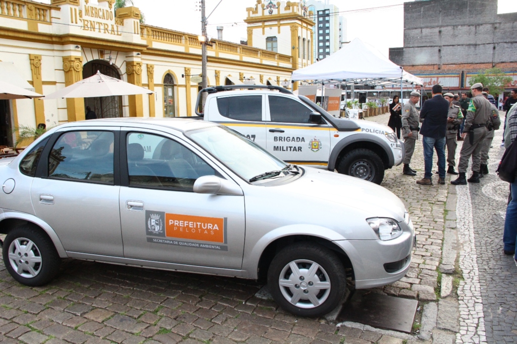 Prefeitura entrega veículos e drone à Patrulha Ambiental