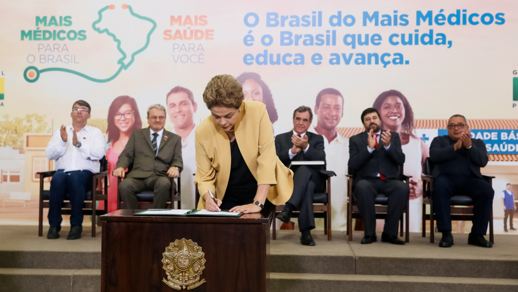 Governo prorroga por mais três anos permanência de estrangeiros no Mais Médicos
