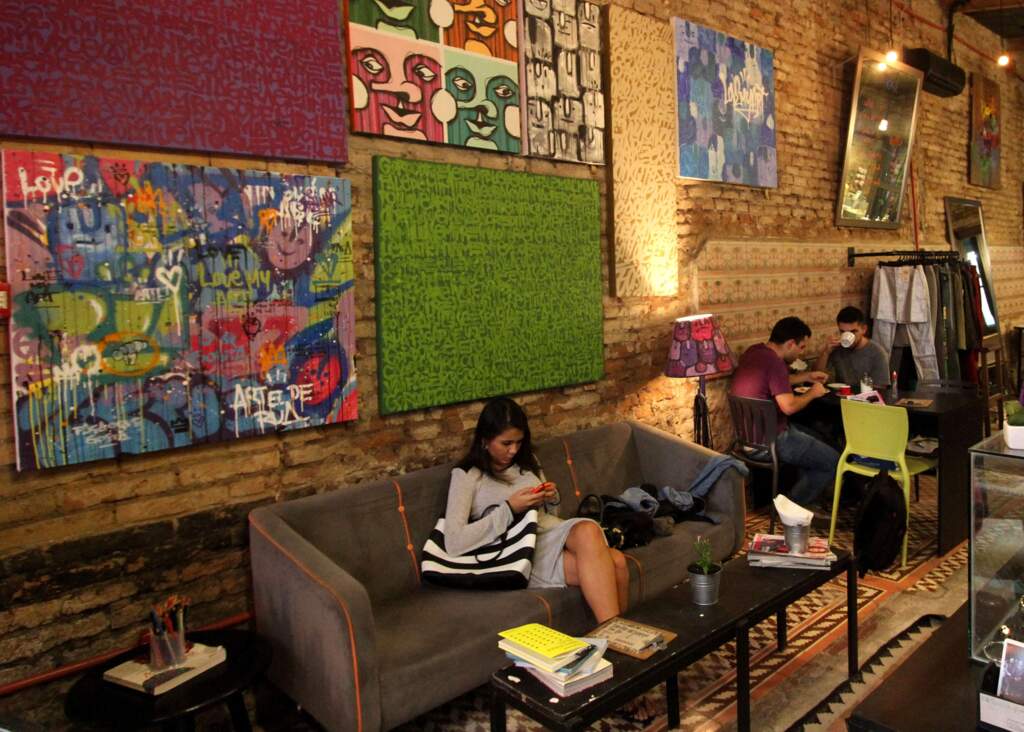 Doses de cafeína e arte