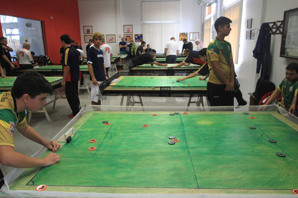 Mantendo a tradição do futebol de mesa