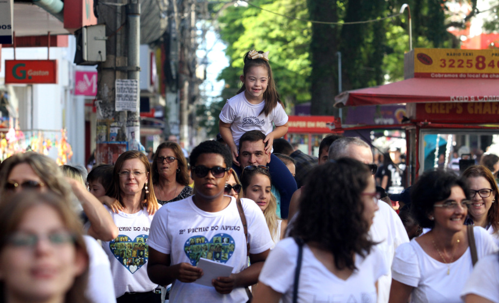 Ato promove estimular a socialização de pessoas com Down
