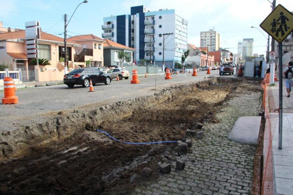 Prefeitura promete corredor de ônibus em concreto na Osório em Pelotas