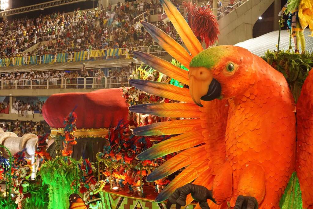 Estácio de Sá abre o desfile desta noite na Marquês de Sapucaí