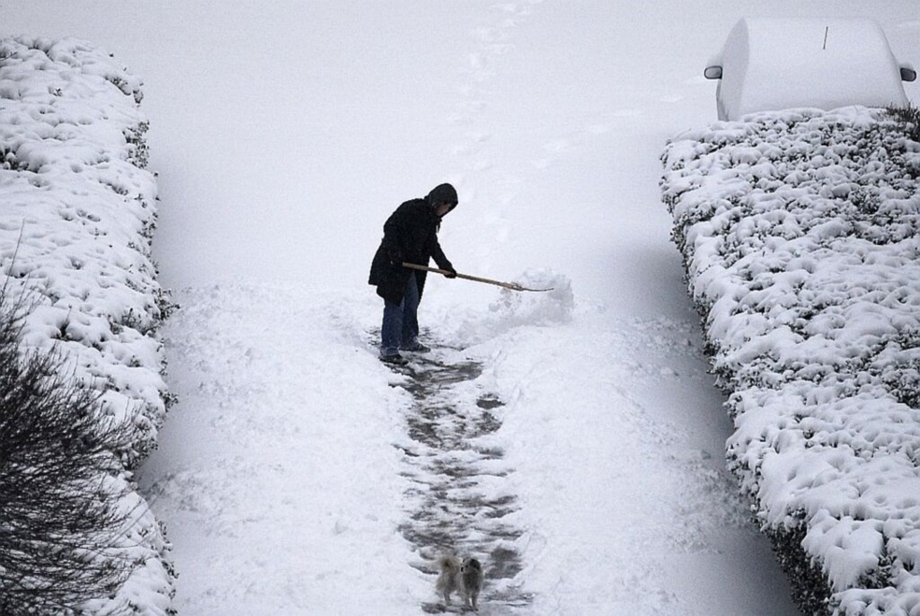 Onda de frio obriga governo chinês a fechar escolas