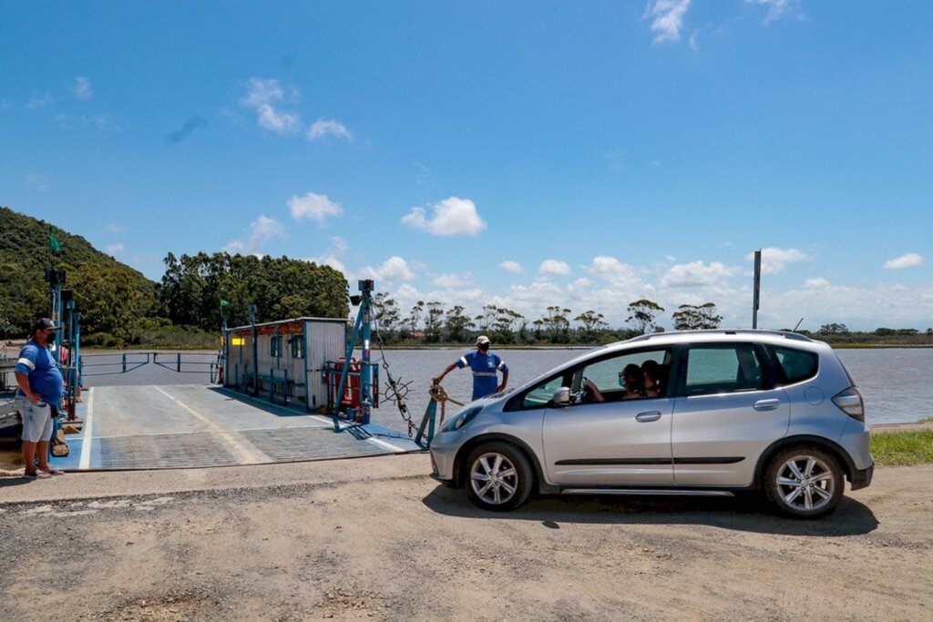 Foto: Mauricio Vieira/Secom - Local onde vai ser construída a ponte sobre o Rio Araranguá.