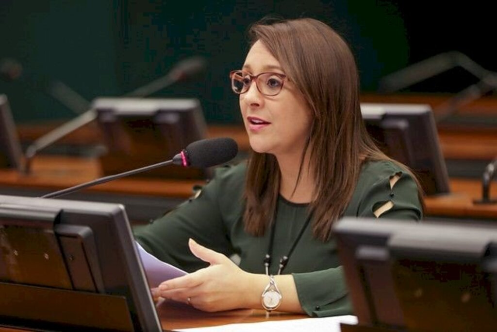  - Renata Abreu é presidente nacional do Podemos e deputada federal por São Paulo