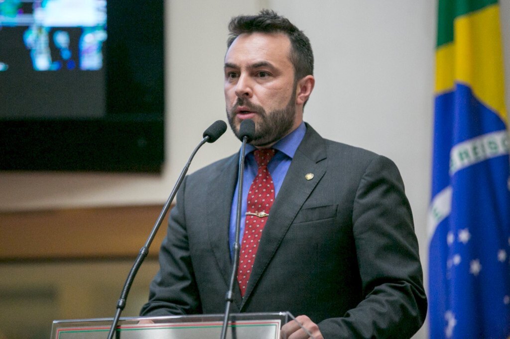 Desde março Marcius Machado cobra abertura de nova ala