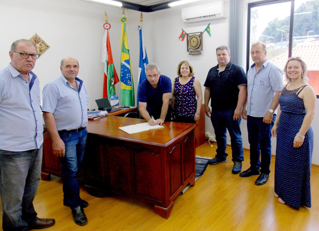 Vice-prefeita de Lacerdópolis assume a Prefeitura durante os próximos quinze dias