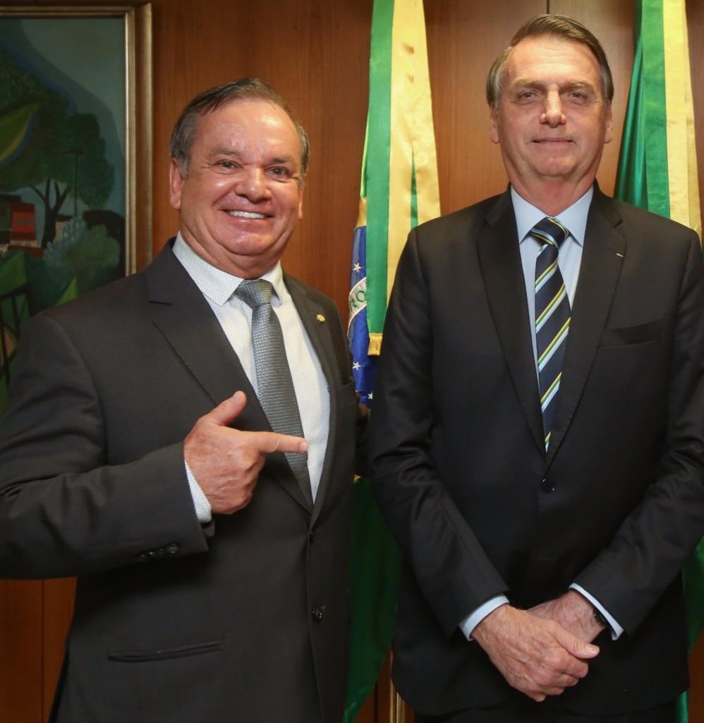 Bolsonaro recebe bancada catarinense nesta quinta