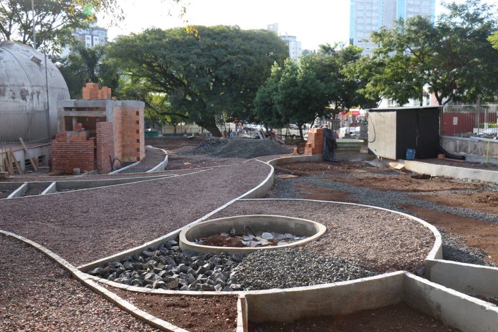 Obras do parque infantil estão paralisadas