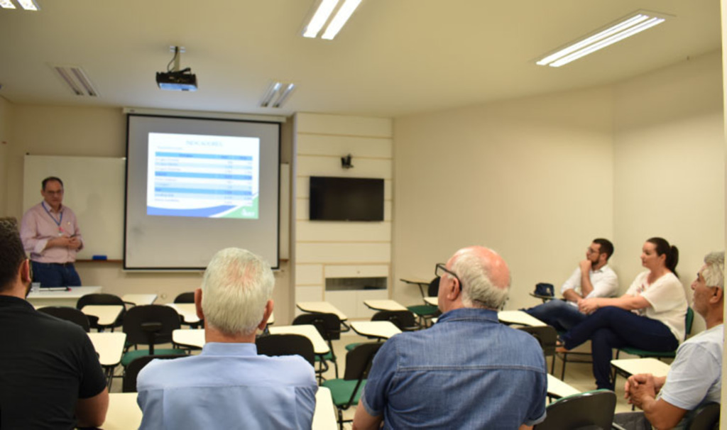  - Encontro aconteceu no Espaço Pedagógico do HUST