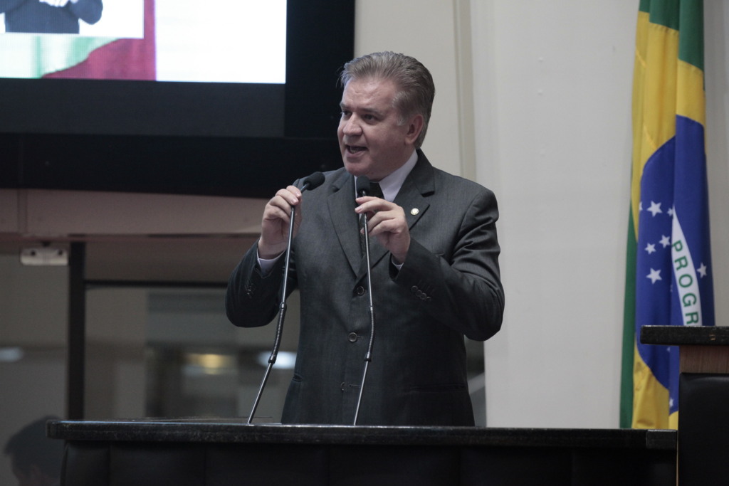 Luiz Modesto / Assessoria Parlamentar do Deputado Valduga. - Deputado Cesar Valduga (PCdoB).