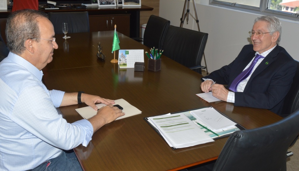  - Deputado federal Jorginho Mello (PR) e o presidente da Fiesc, Glauco Corte.