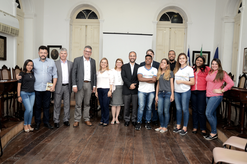  - Visita ao Ginásio Pernambucano.